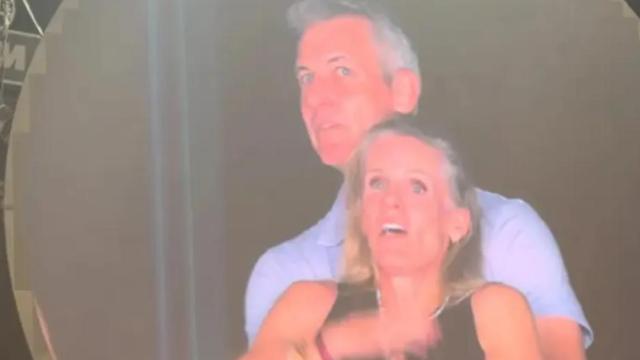 Infidelidad viral en el concierto de Coldplay.