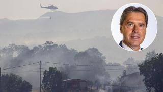 Armando García, alcalde de Navaluenga y el incendio en el lugar
