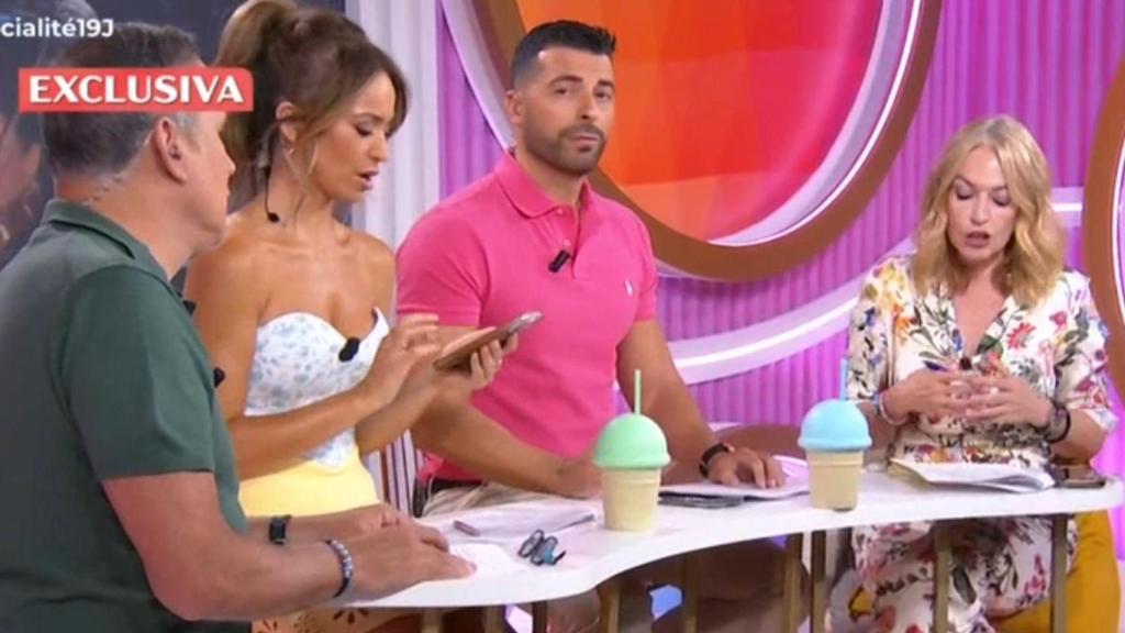 Colaboradores durante el programa de hoy.