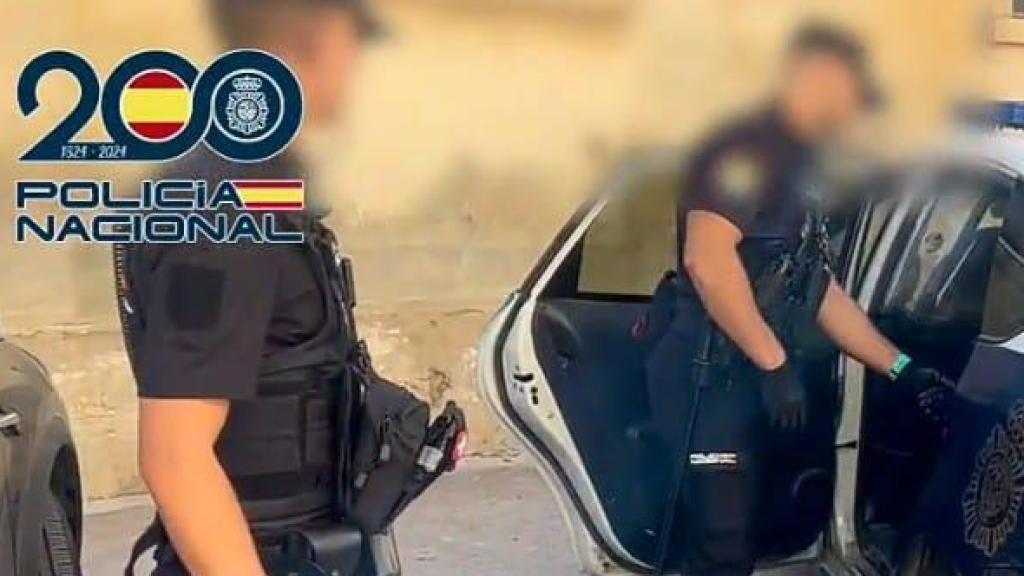 Agentes de la Policía Nacional