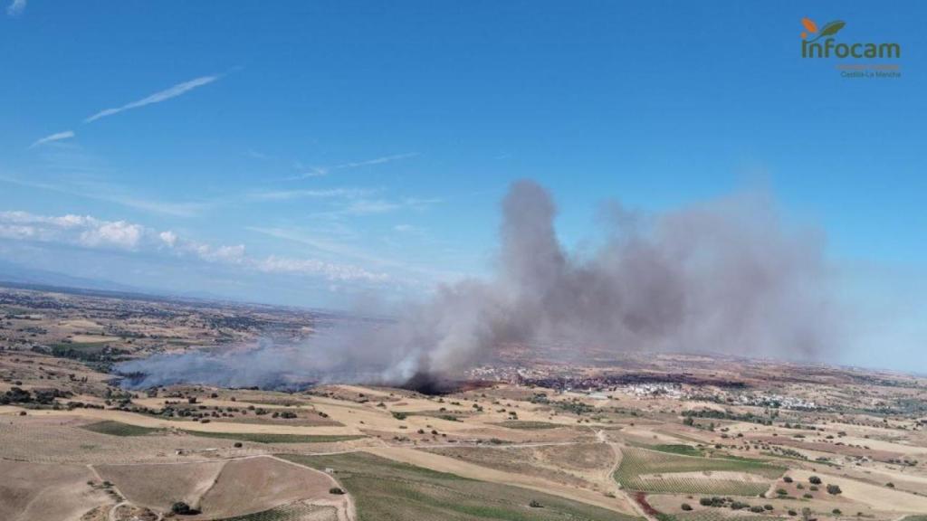 Imágenes del incendio forestal en La Torre de Esteban Hambrán, Toledo.