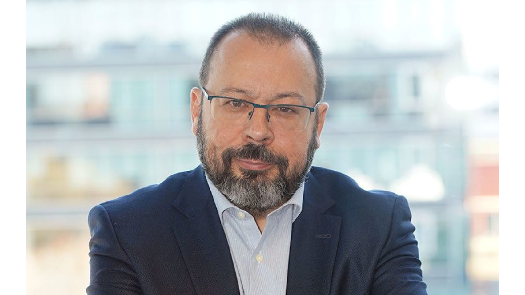 César Hernández García