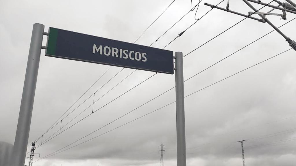 Parada del tren en Moriscos