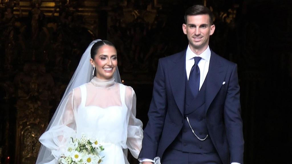 Fabián Ruiz y Rosa Pereira tras darse el Sí, quiero.