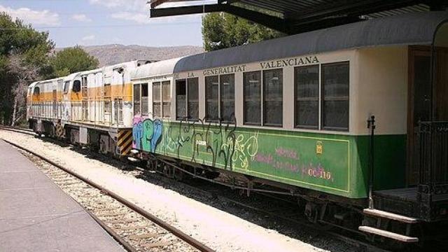 El histórico ferrocarril 'Limón Exprés', abandonado.