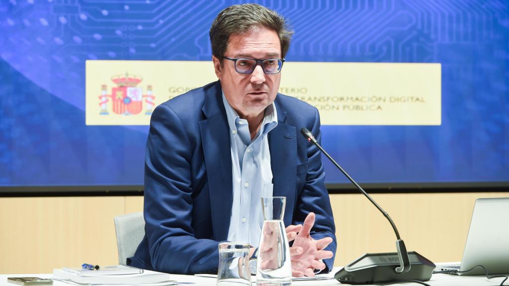 El ministro para la Transformación Digital y de la Función Pública, Óscar López, presenta el 'Consenso por una Administración Abierta'.