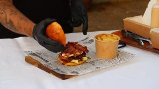 El nuevo concurso de hamburguesas de un pueblo de Madrid en el que puedes ganar 250 euros solo por probarlas