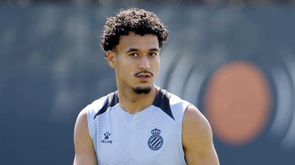 Omar El Hilali, en un entrenamiento con el RCD Espanyol
