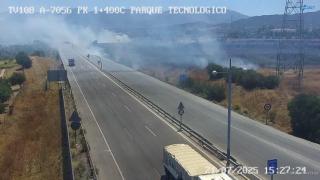 El humo del incendio en Campanillas.