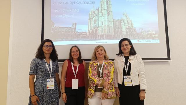 Comité organizador (de izda a derecha) María José Marín, investigadora University of East Anglia, Reino Unido; María Soler, investigadora del Institut Català de Nanociència i Nanotecnologia (ICN2); Laura M. Lechuga, doctora honoris causa por la ULE e investigadora ICN2 y Elba Mauriz, directora del Foro e investigadora de la Universidad de León