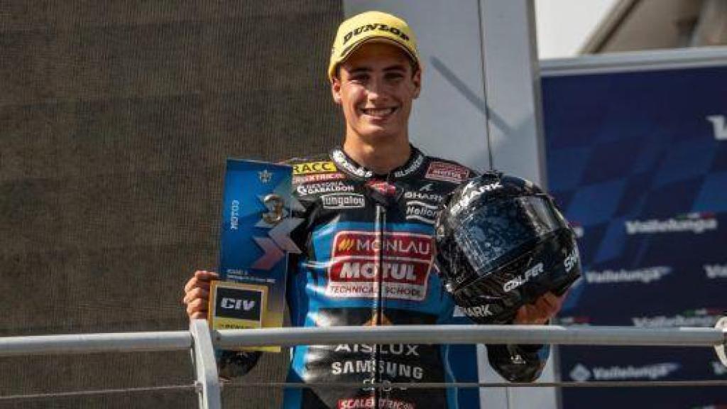 Pau Alsina, tras ganar una carrera.