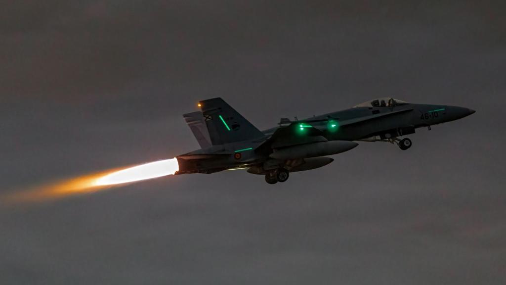 Caza F-18 de España