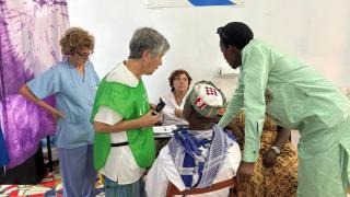 De izquierda a derecha: Herminia Pintado Conde, Fina Pombo García y Fina Rodríguez Agraso.