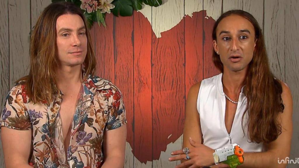 Unos solteros en busca del amor.