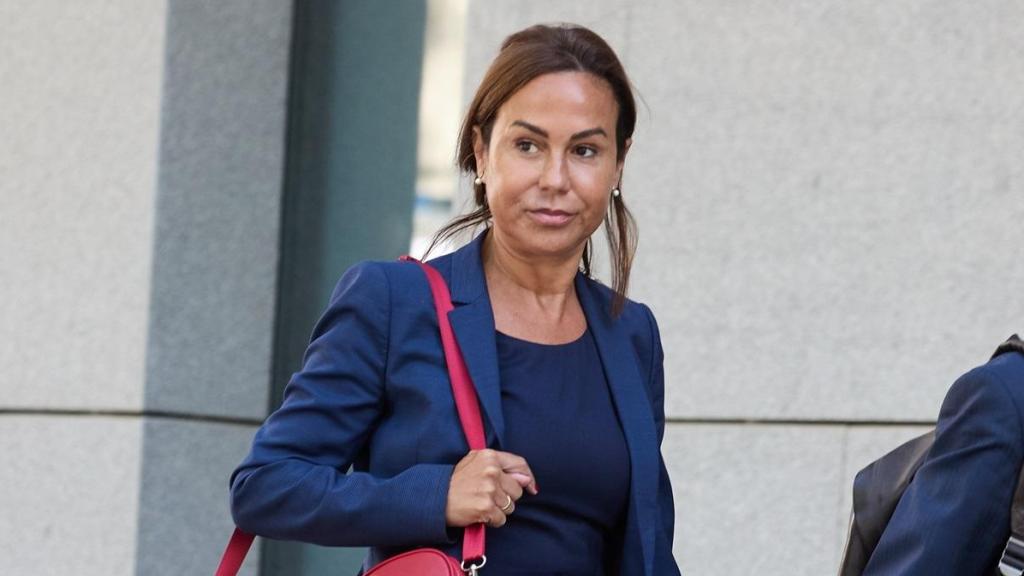 Isabel Pardo de Vera este lunes a su llegada a la Audiencia Nacional.
