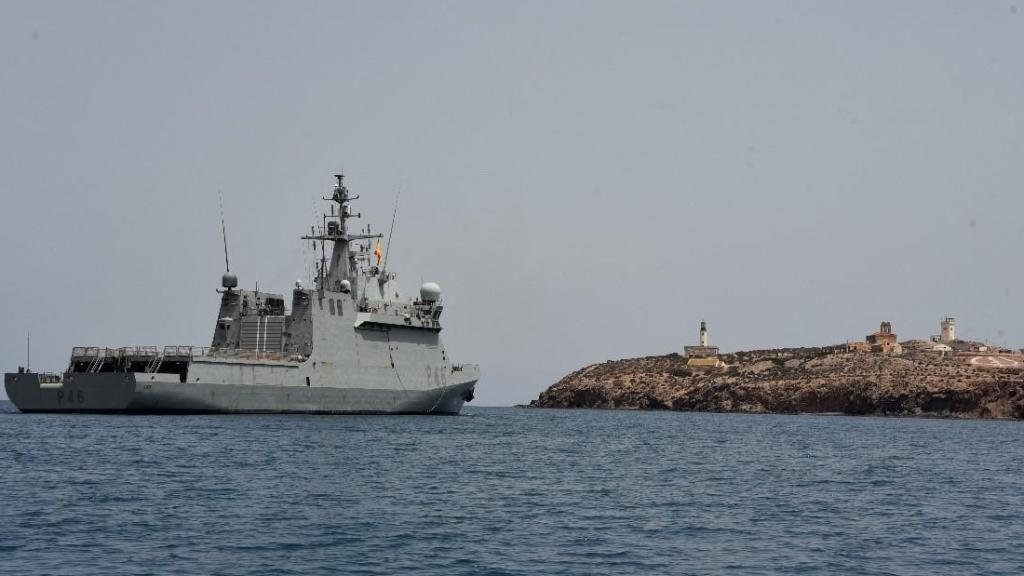 El BAM Furor de la Armada frente a las islas Chafarinas