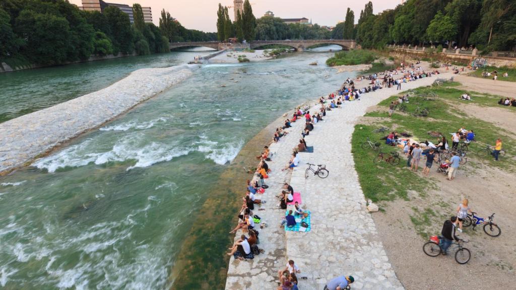 Actuación En Múnich en la que se ha inspirado la Generalitat Valenciana para el parque inundable de la dana. EE