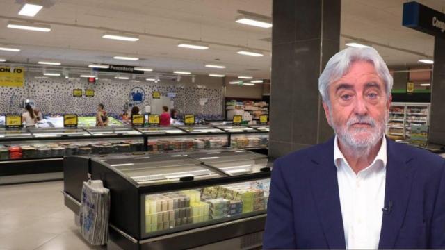 Montaje de Mercadona con el empleado.