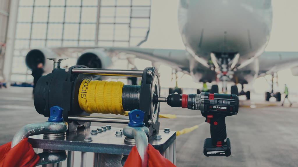 Taladro de Parkside moviendo un A380