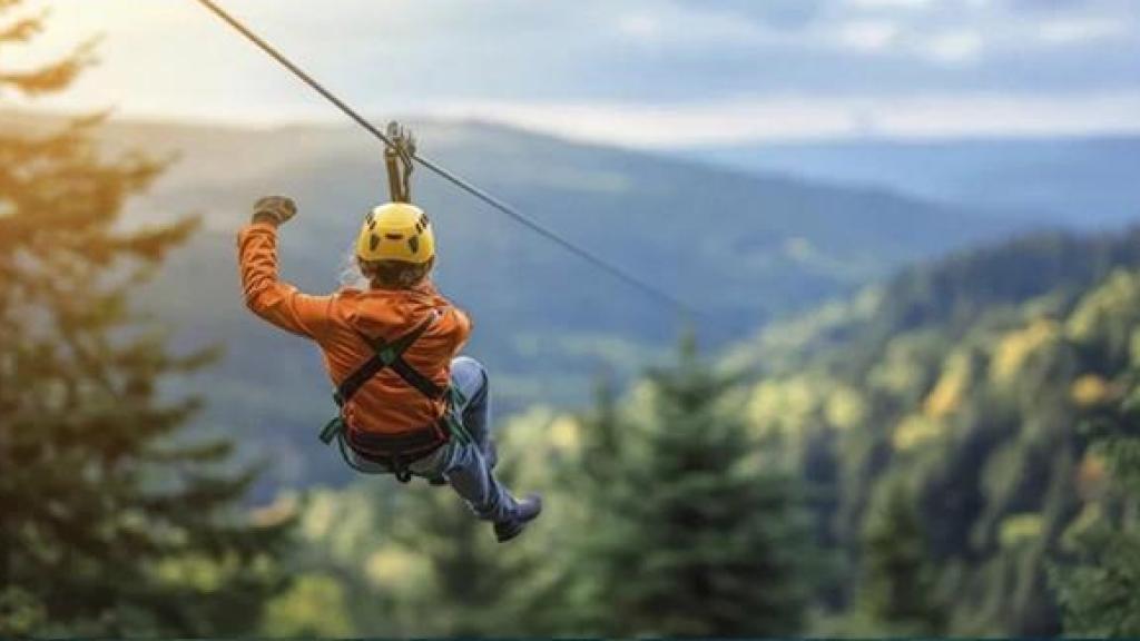 Tirolina en Toroverde.