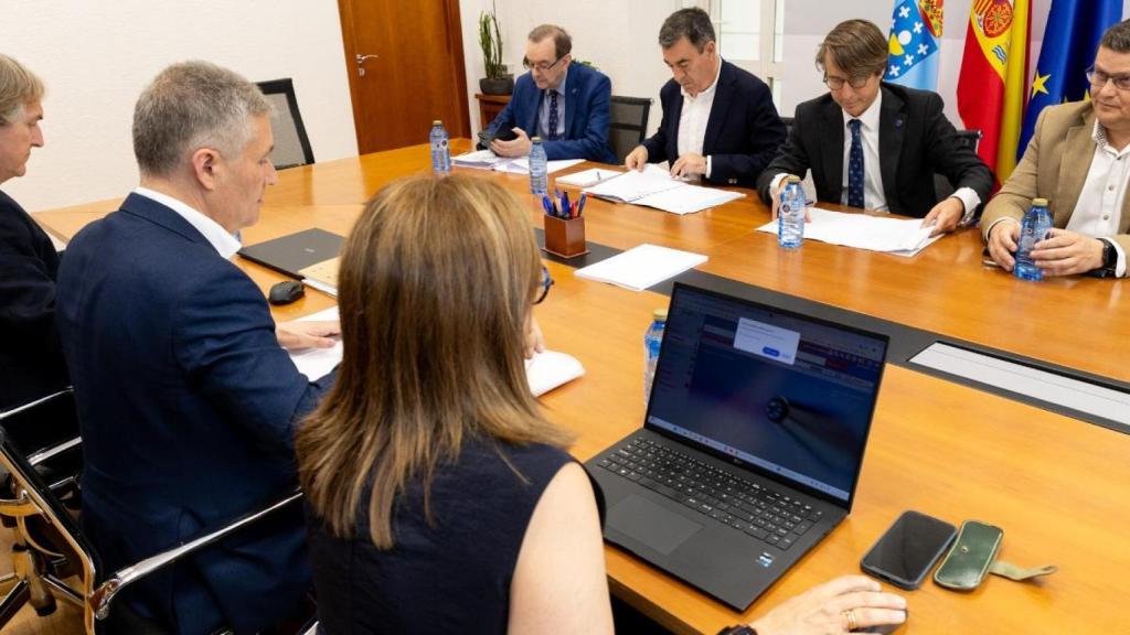 La UDC deberá presentar un plan de equilibrio financiero a 3 años para su estabilidad económica