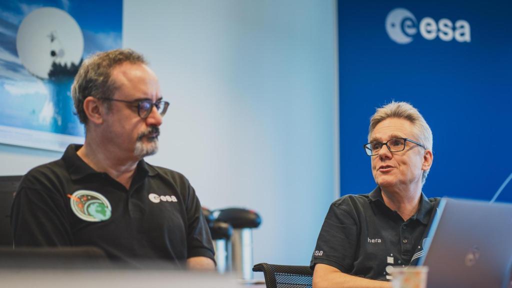 Los científicos de la Agencia Espacial Europea explican el proyecto Hera.