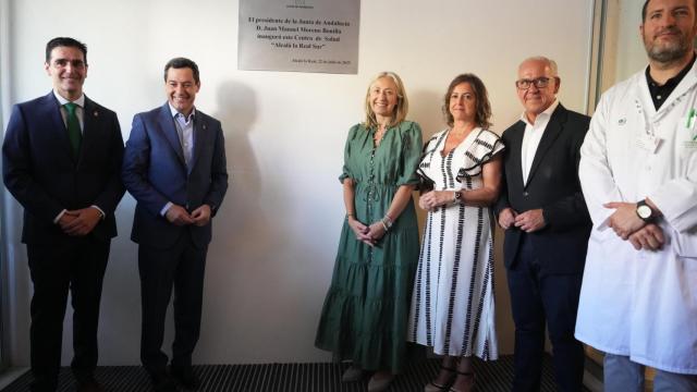 Juanma Moreno en la inauguración de un nuevo centro de salud en Alcalá la Real (Jaén)