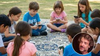 Montaje del doctor Albares con unos niños sentados en corro mientras miran los teléfonos móviles.