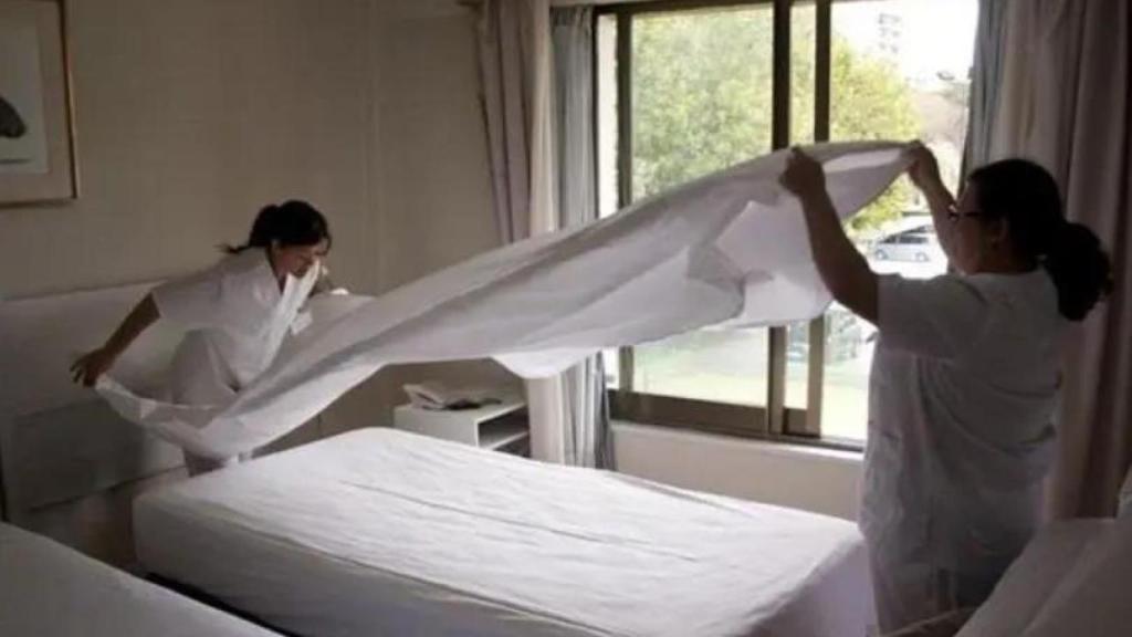 Imagen de archivo de unas camareras de hotel.