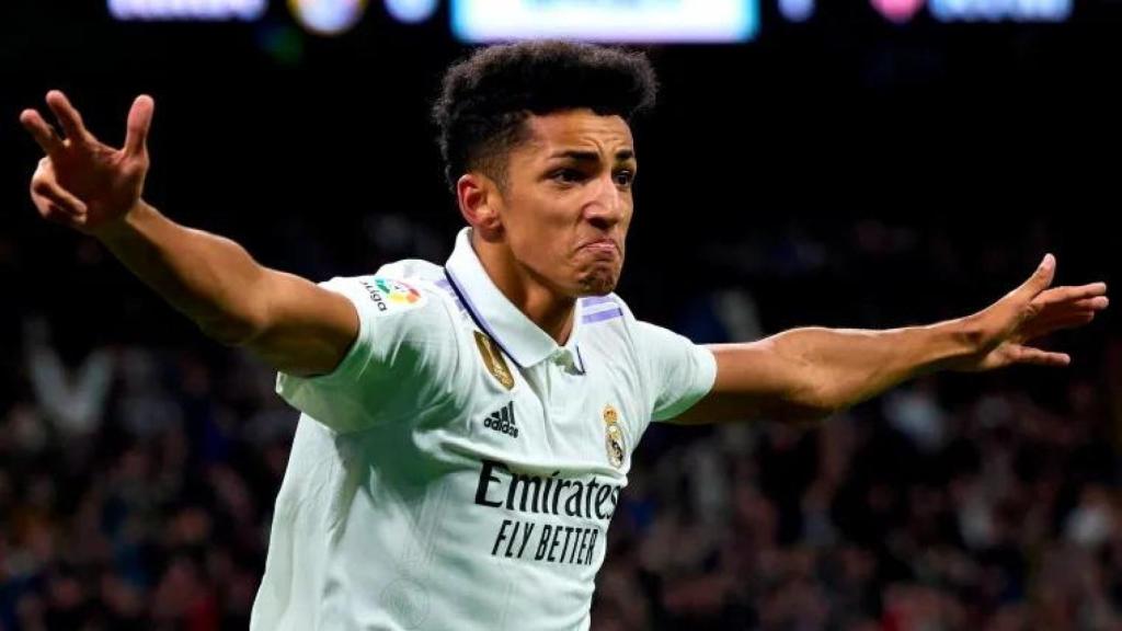 El nuevo delantero del Elche, Álvaro Rodríguez.