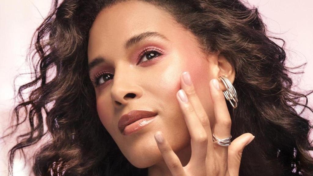 L'Oréal tiene el colorete líquido que te da el toque glow perfecto para el verano (por menos de 10€)