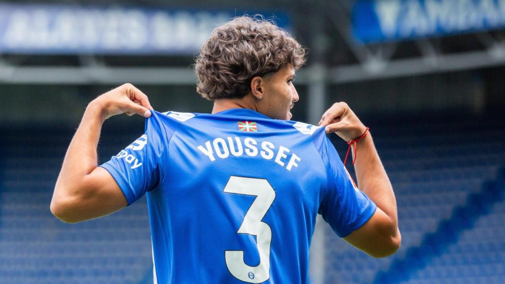 Yusi, presentado con el Alavés