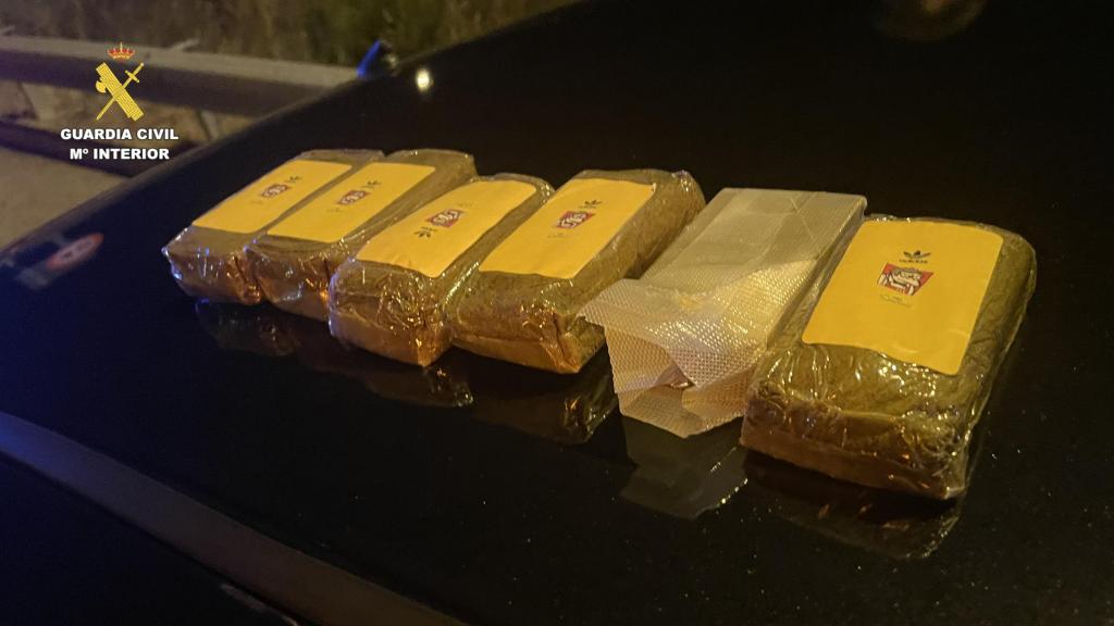 Sustancias incautadas por los agentes de la Guardia Civil en la comarca de Ciudad Rodrigo