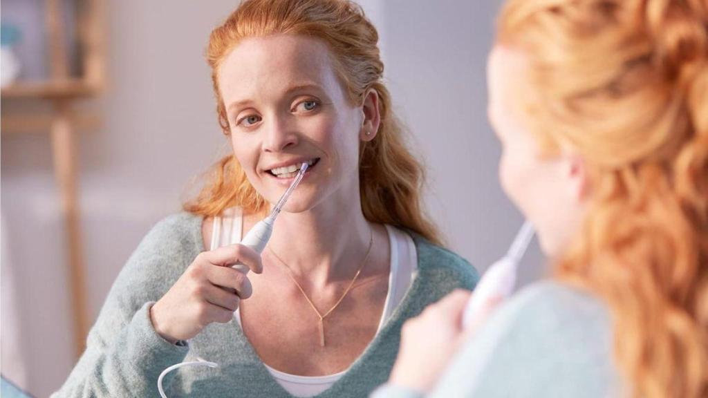 Los motivos por los que deberías utilizar un irrigador dental: más eficiente que el hilo y ahora rebajado