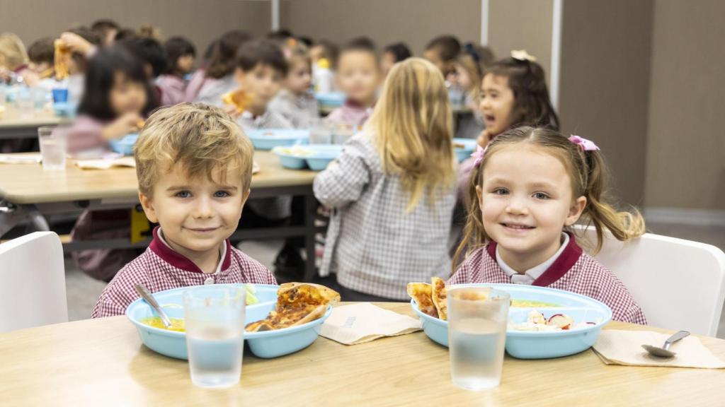 Alumnos del BSV en el comedor escolar. BSV