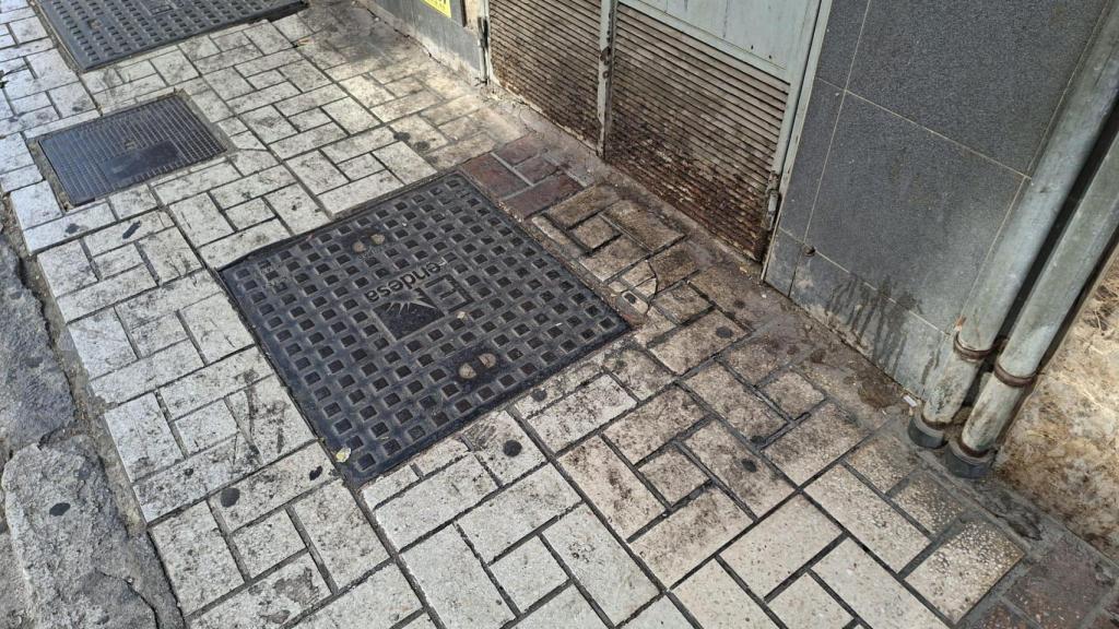 Una calle de Málaga sucia.