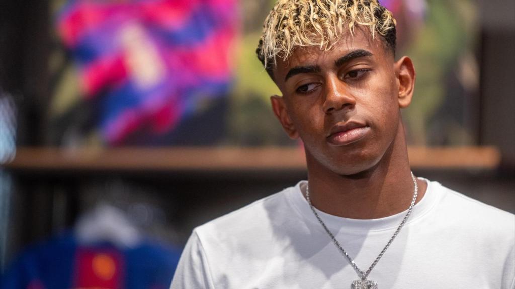 Lamine Yamal, en el acto con los medios tras firmar su renovación con el FC Barcelona