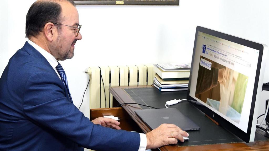 El rector de la UDC, Antonio López, en una foto de archivo.