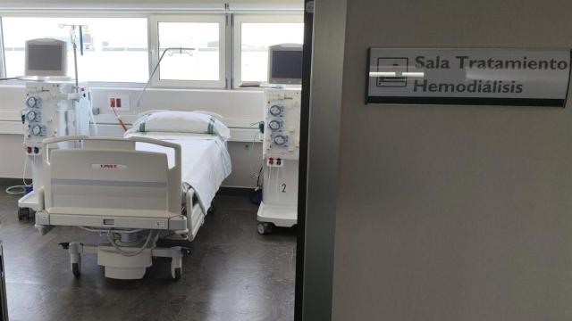 Una sala de tratamiento de hemodiálisis.