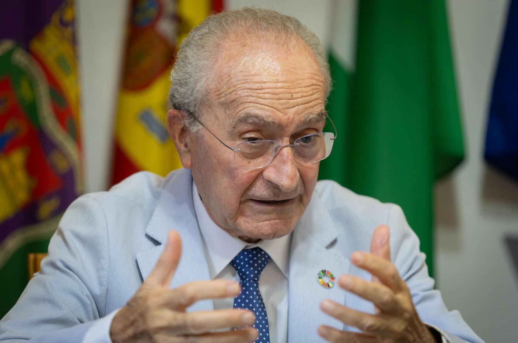 De la Torre gestualiza durante la entrevista.