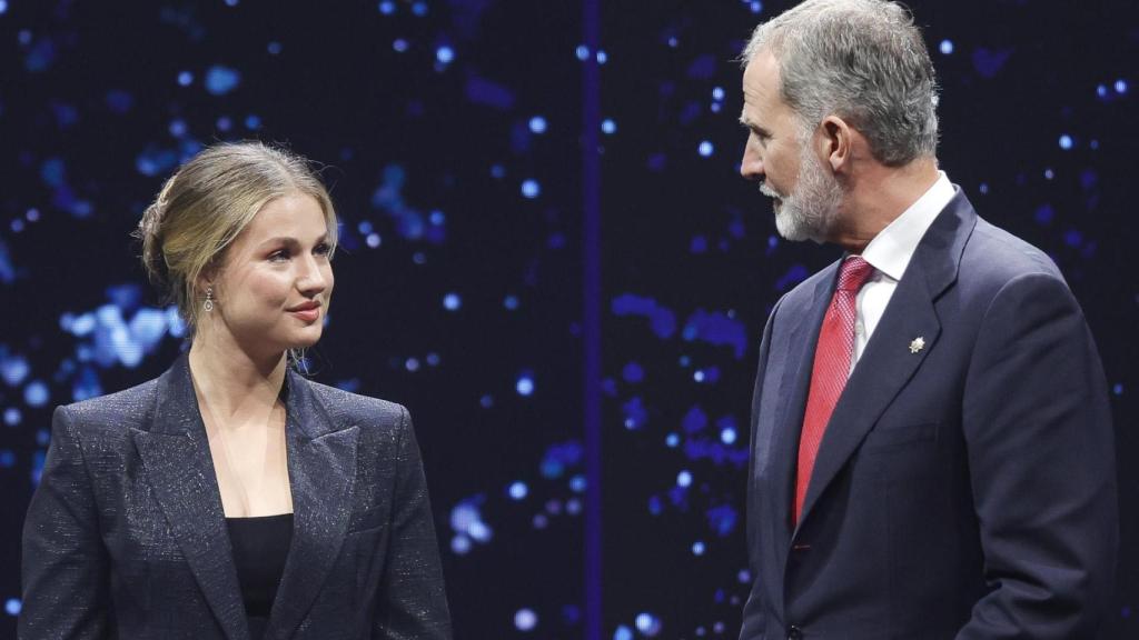 El rey Felipe y la princesa Leonor en los Princesa de Girona de 2025.