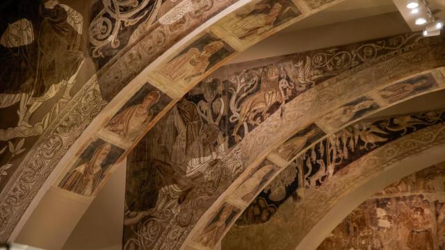 Detalle de las pinturas murales del Monasterio de Sijena expuestas en el Museu Nacional d’Art de Catalunya (MNAC). Foto: Europa Press
