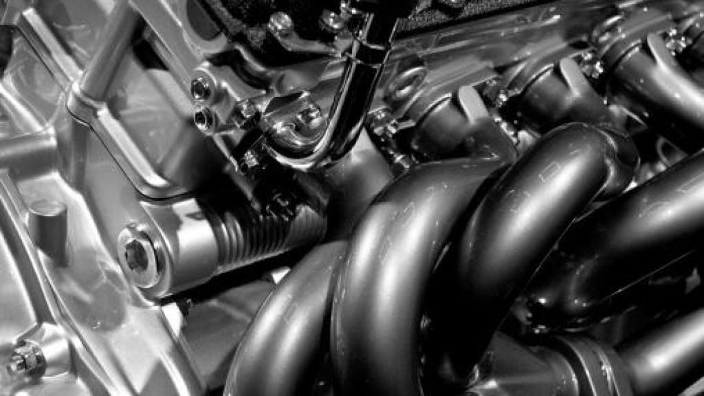 Imagen del motor de un coche.
