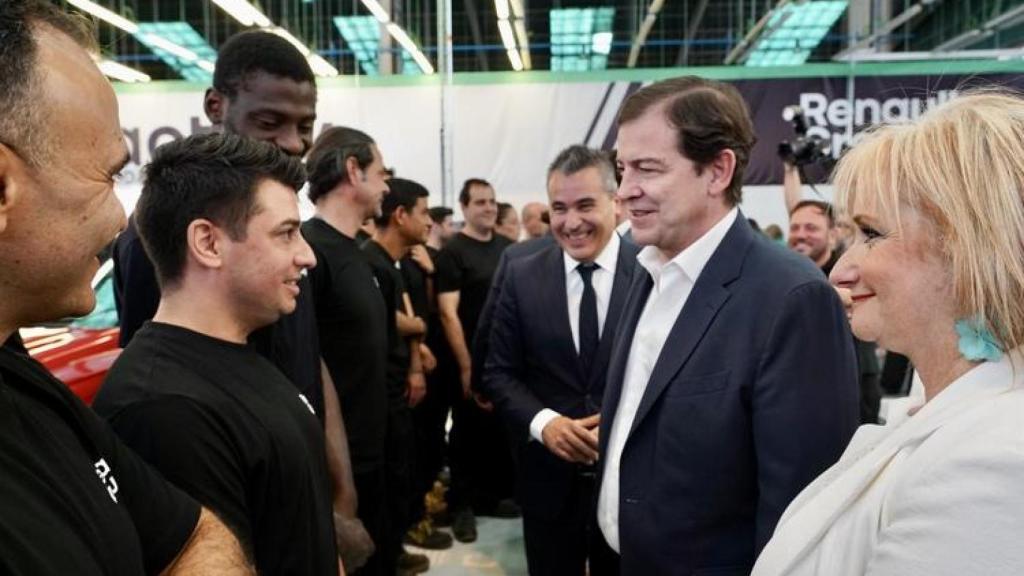 Mañueco en la inauguración de Refactory Valladolid de Renault Group