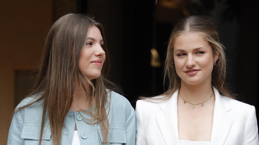 La princesa Leonor y la infanta Sofía, en un acto celebrado en Girona este jueves, 25 de julio.