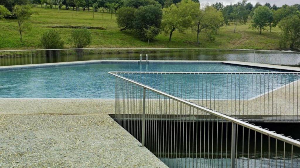 Piscinas Monte do Gozo.