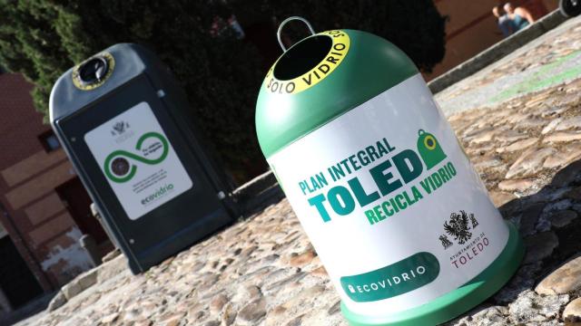 Toledo instala nuevos contenedores de vidrio en el Casco Histórico