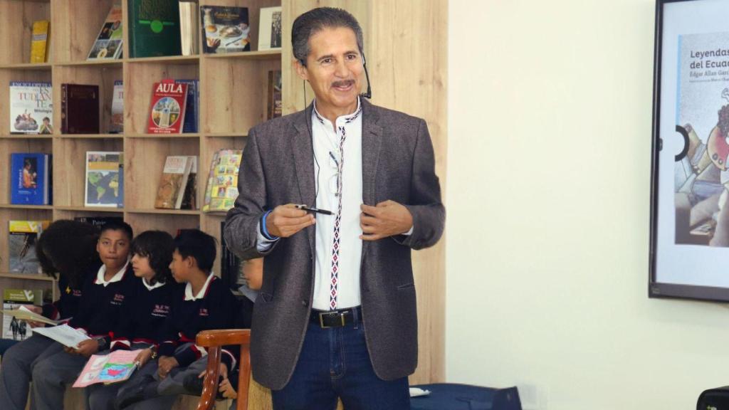 Édgar Allan García gana el Cervantes Chico 2025.