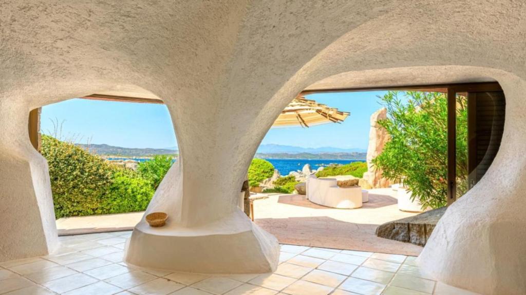 Hace unos meses, Manuel Filiberto de Saboya vendió otra de sus propiedades: su casa de Vésenaz, en Suiza.