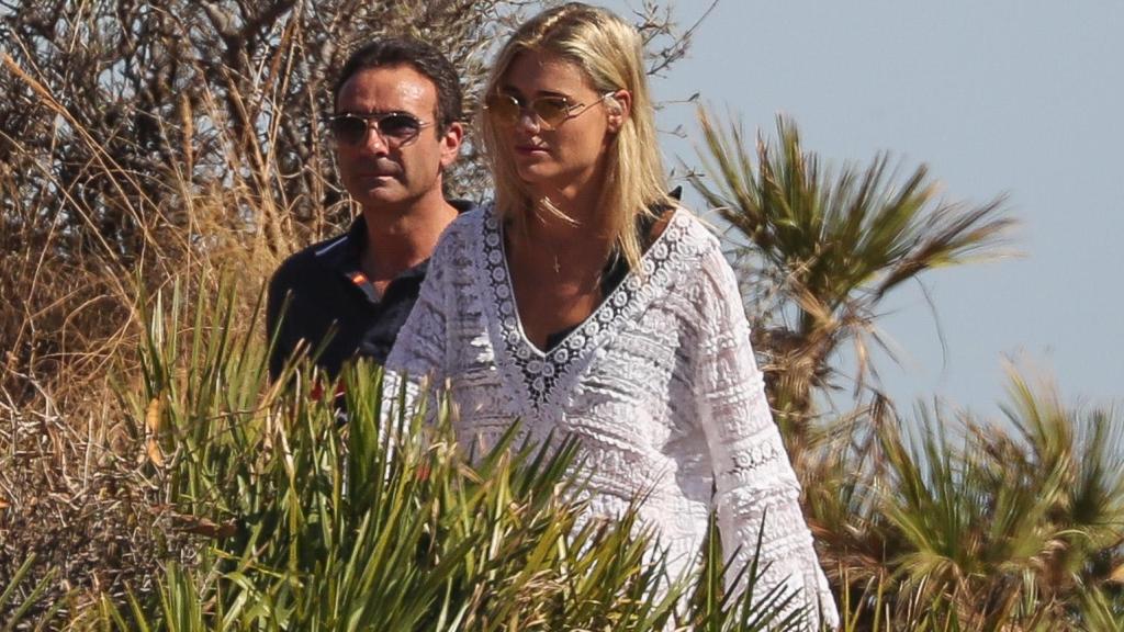 Enrique Ponce y Ana Soria en Almeria. Agosto de 2020.